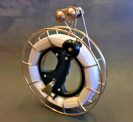 Kite Reel Winder Stainless Steel + Line + Lock + Metal Swivel Hook + Carry Bag