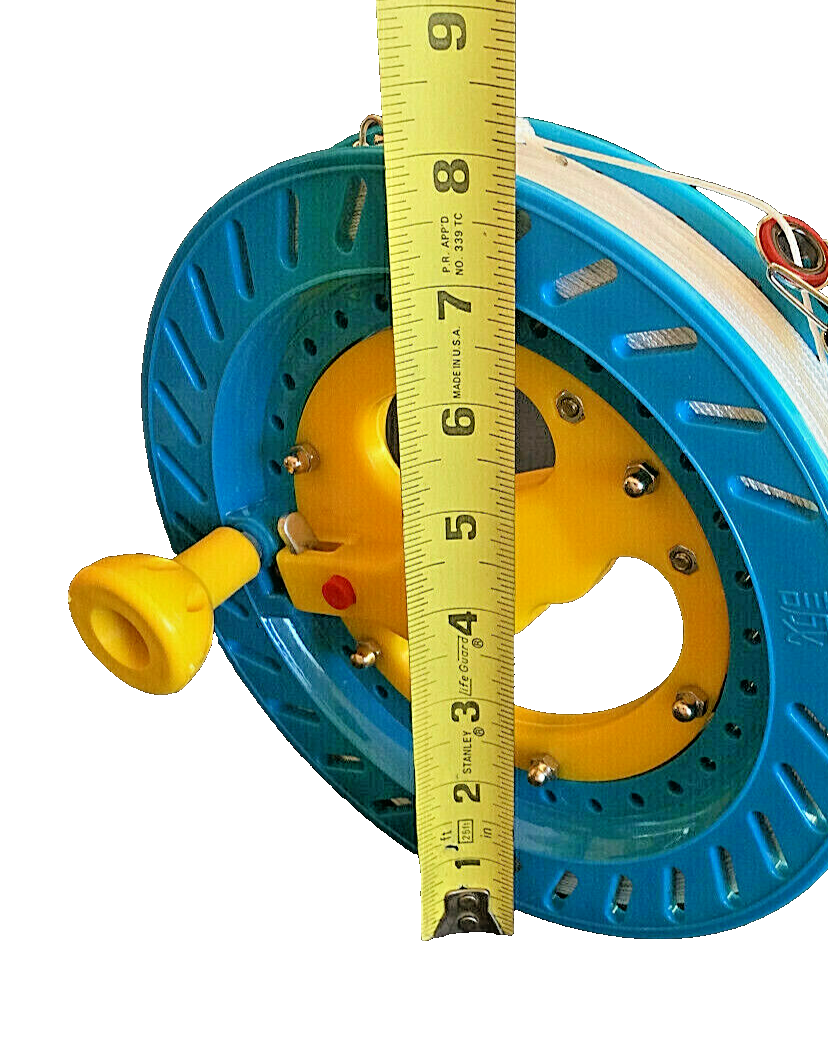 Kite Reel 8" + Lock + 700-ft UP-Graded Polyester Braided Line + Swivel + Bag