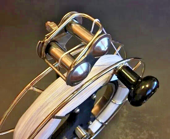 Kite Reel Winder Stainless Steel + Line + Lock + Metal Swivel Hook + Carry Bag